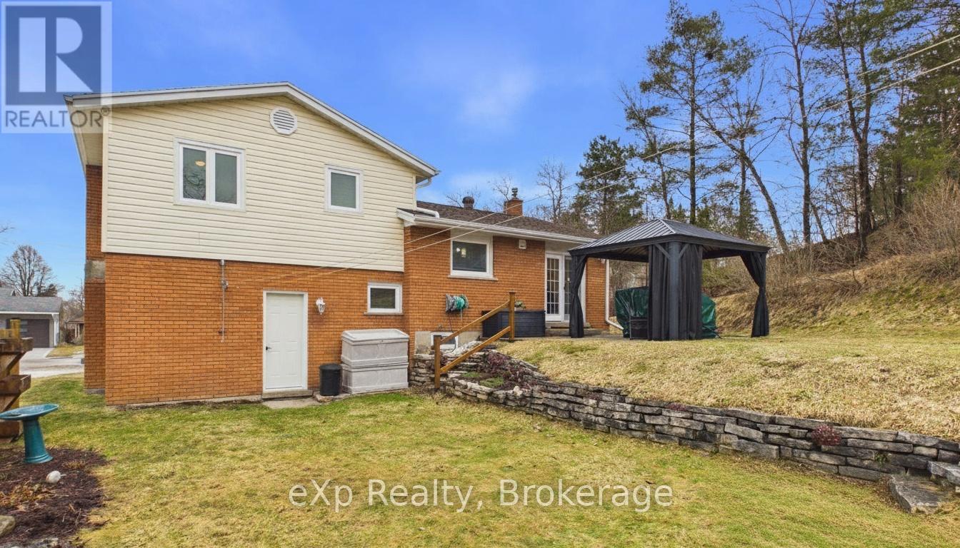 1 Centennial Drive, Brockton, Ontario  N0G 2V0 - Photo 28 - X12911280