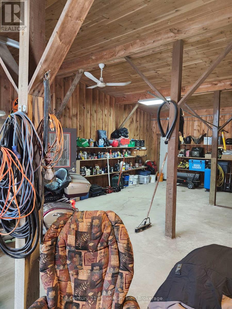 1547 County 42 Road, Clearview, Ontario  L0M 1S0 - Photo 14 - S12911660