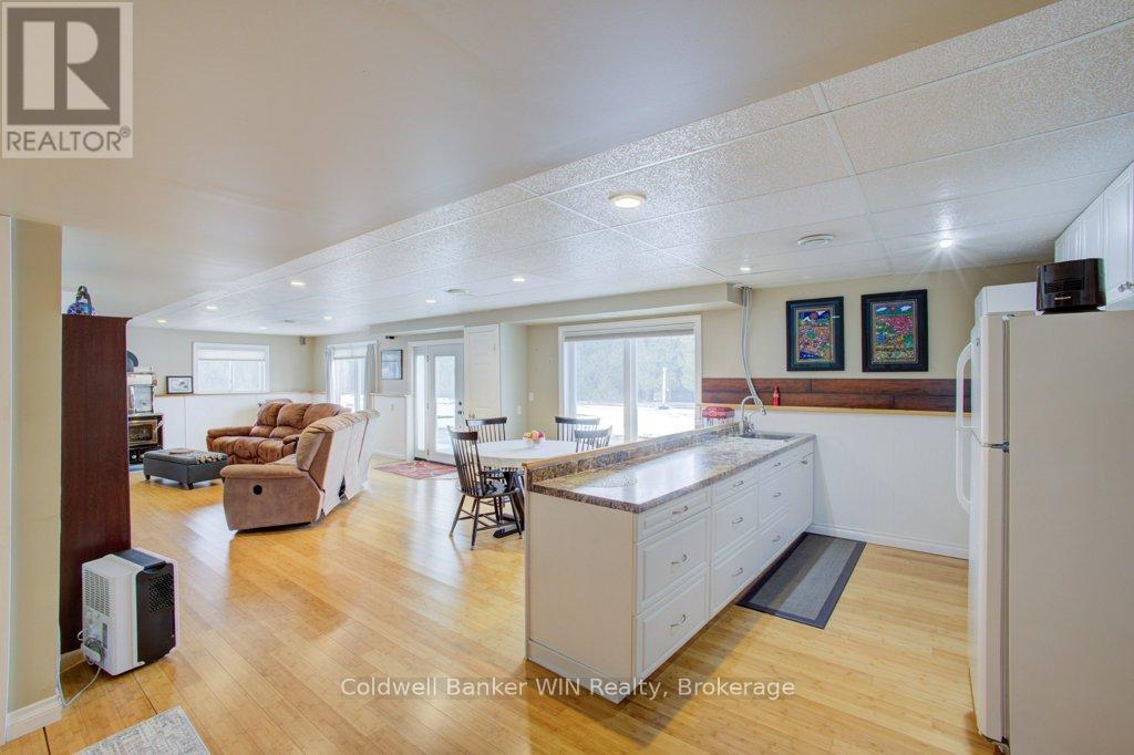 314539 6 Highway, West Grey, Ontario  N0G 1R0 - Photo 26 - X12911712