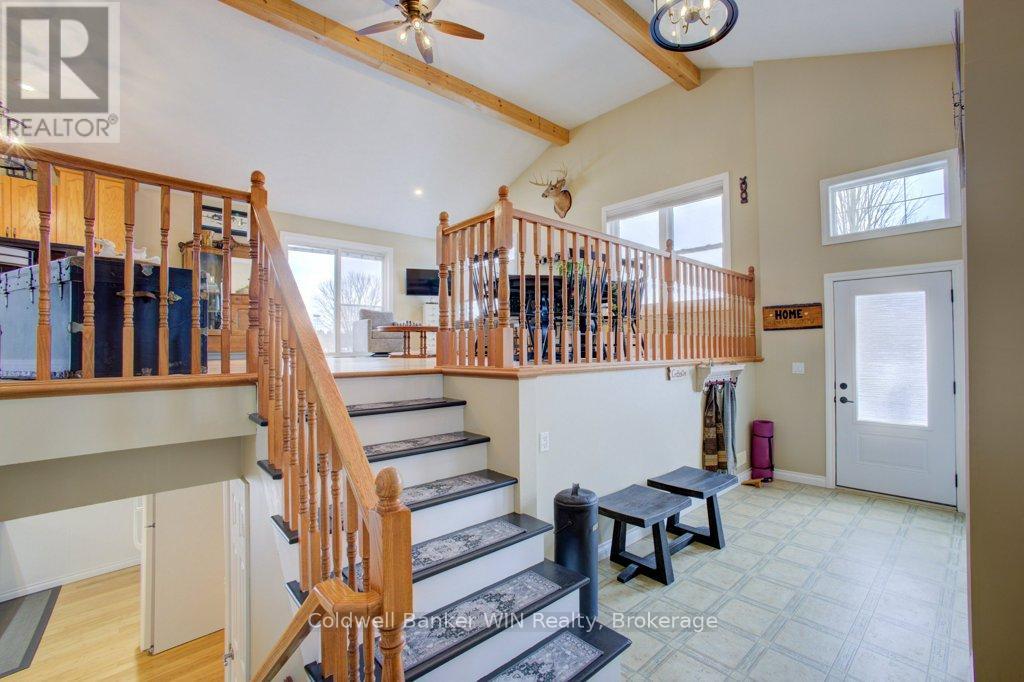 314539 6 Highway, West Grey, Ontario  N0G 1R0 - Photo 4 - X12911712