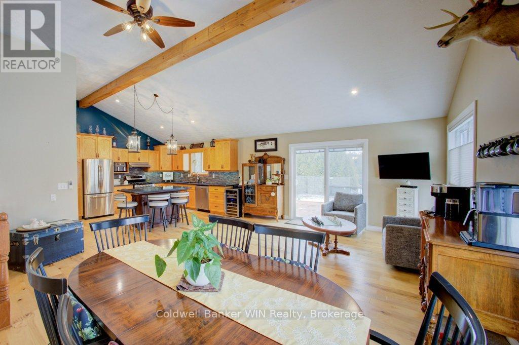 314539 6 Highway, West Grey, Ontario  N0G 1R0 - Photo 7 - X12911712