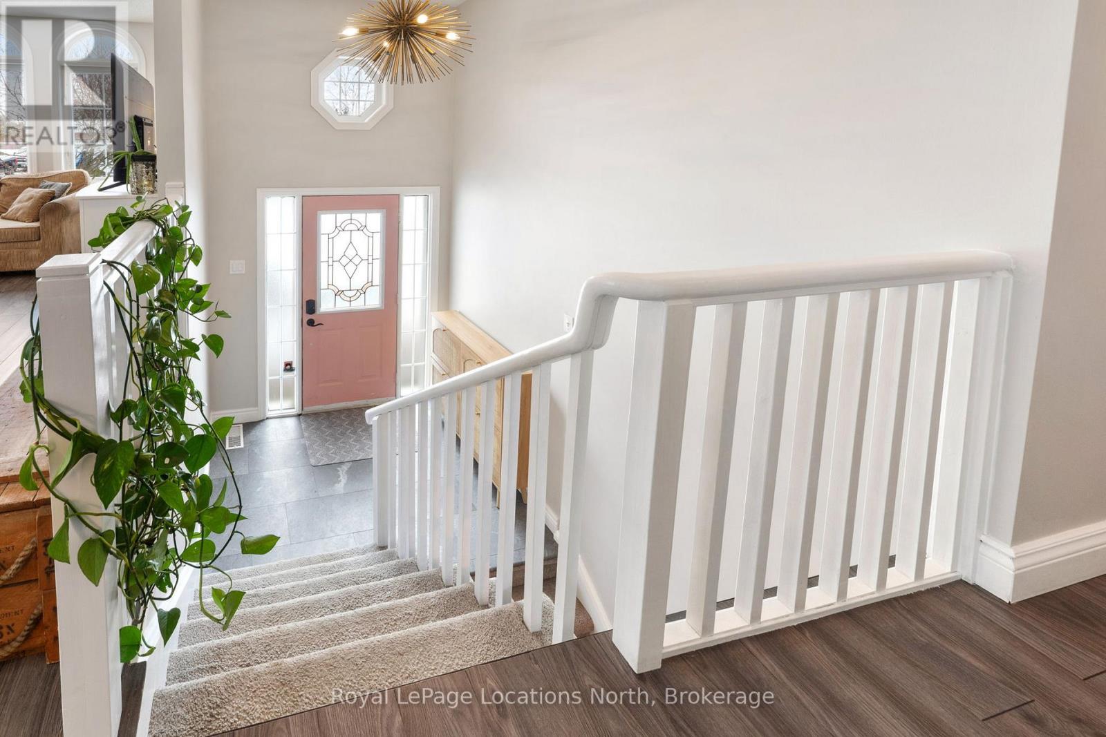 58 Lamont Creek Drive, Wasaga Beach, Ontario  L9Z 1J9 - Photo 2 - S12912914