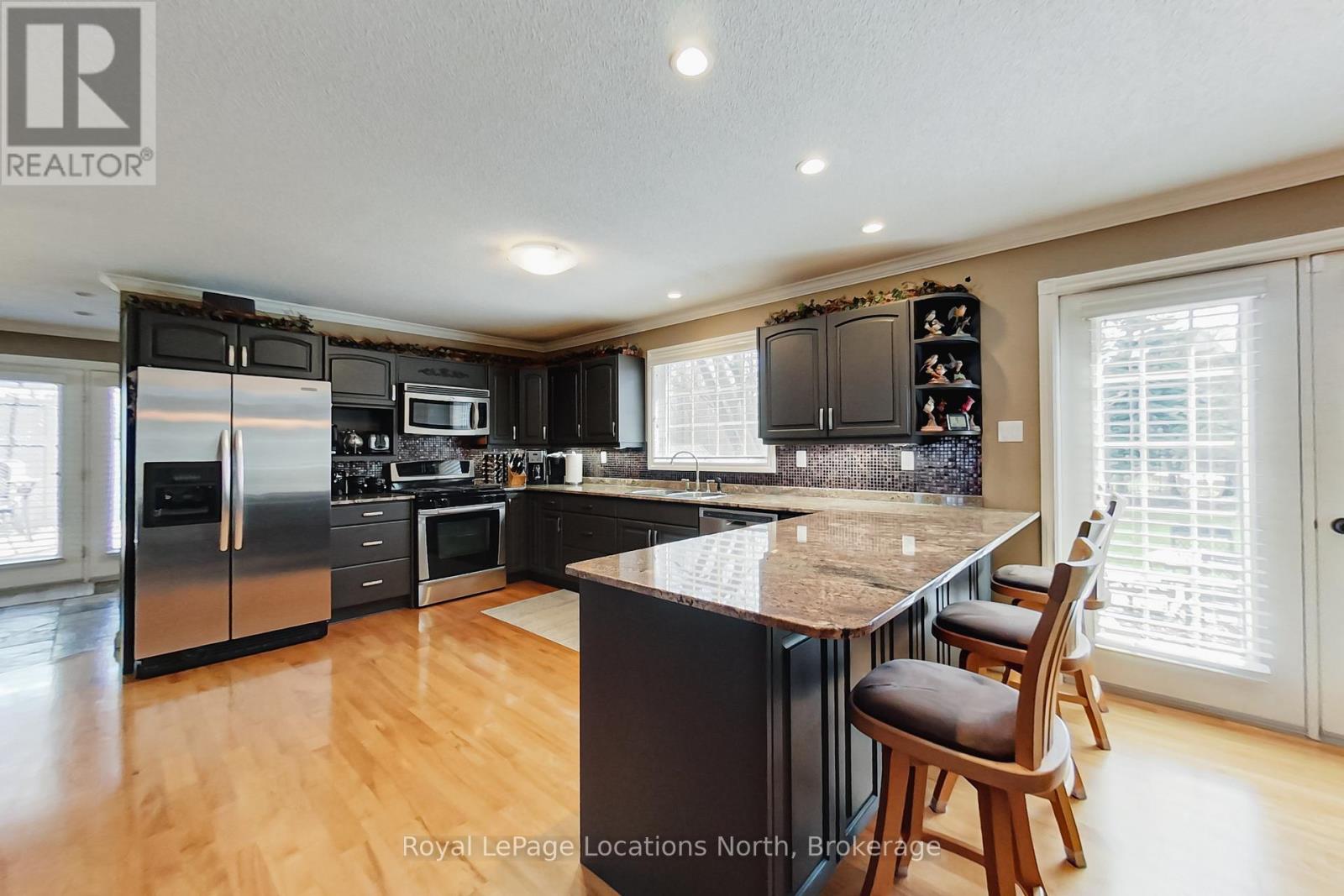 110 Liisa's Lane, Blue Mountains, Ontario  L9Y 0M3 - Photo 8 - X12913010