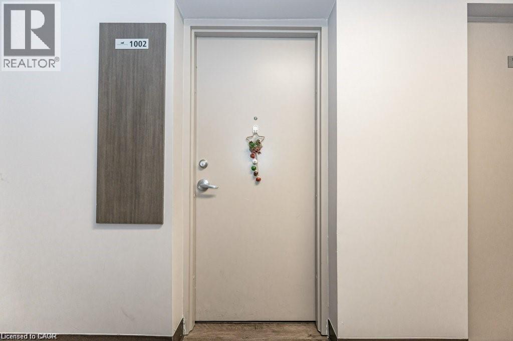 8 Hickory Street Unit# 1002, Waterloo, Ontario  N2L 3H6 - Photo 7 - 40814478