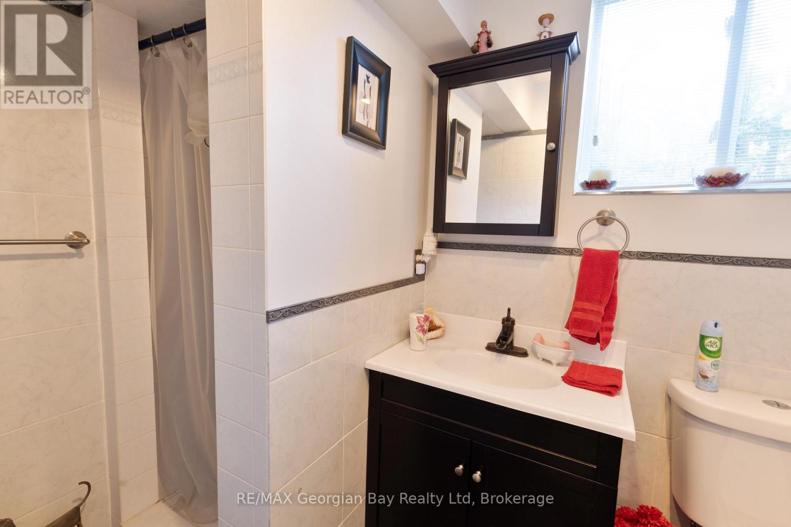 33 Anderson Crescent, Tay, Ontario  L0K 2A0 - Photo 25 - S12913092