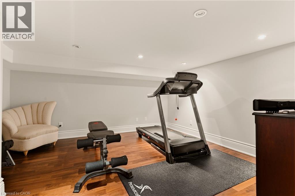 74 Oak Knoll Drive, Hamilton, Ontario  L8S 4C4 - Photo 45 - 40813716