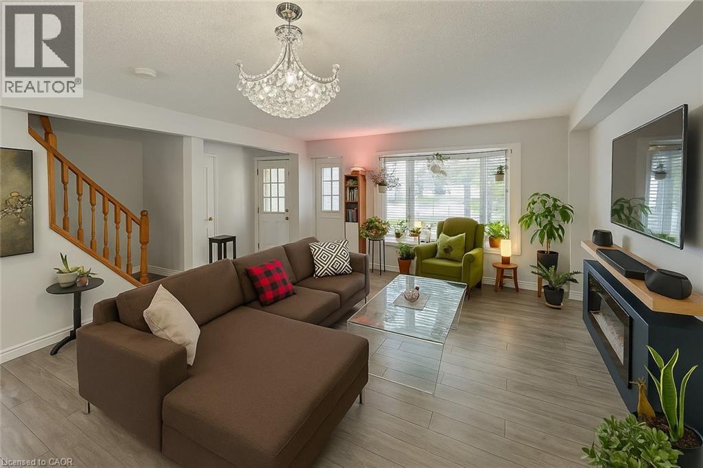 988 Prosperity Court, London, Ontario  N5V 5C7 - Photo 2 - 40814471