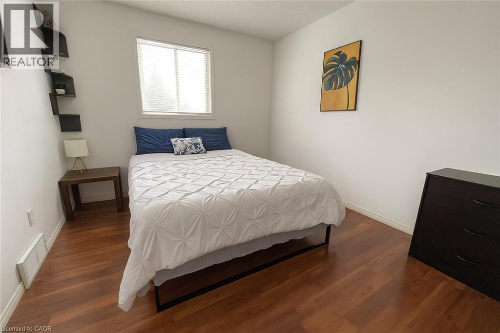 988 Prosperity Court, London, Ontario  N5V 5C7 - Photo 6 - 40814471
