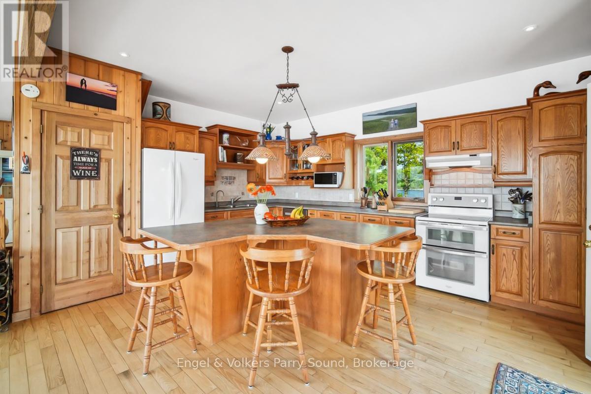 1 Three Tree Island, Mcdougall, Ontario  P0G 1G0 - Photo 10 - X12914054