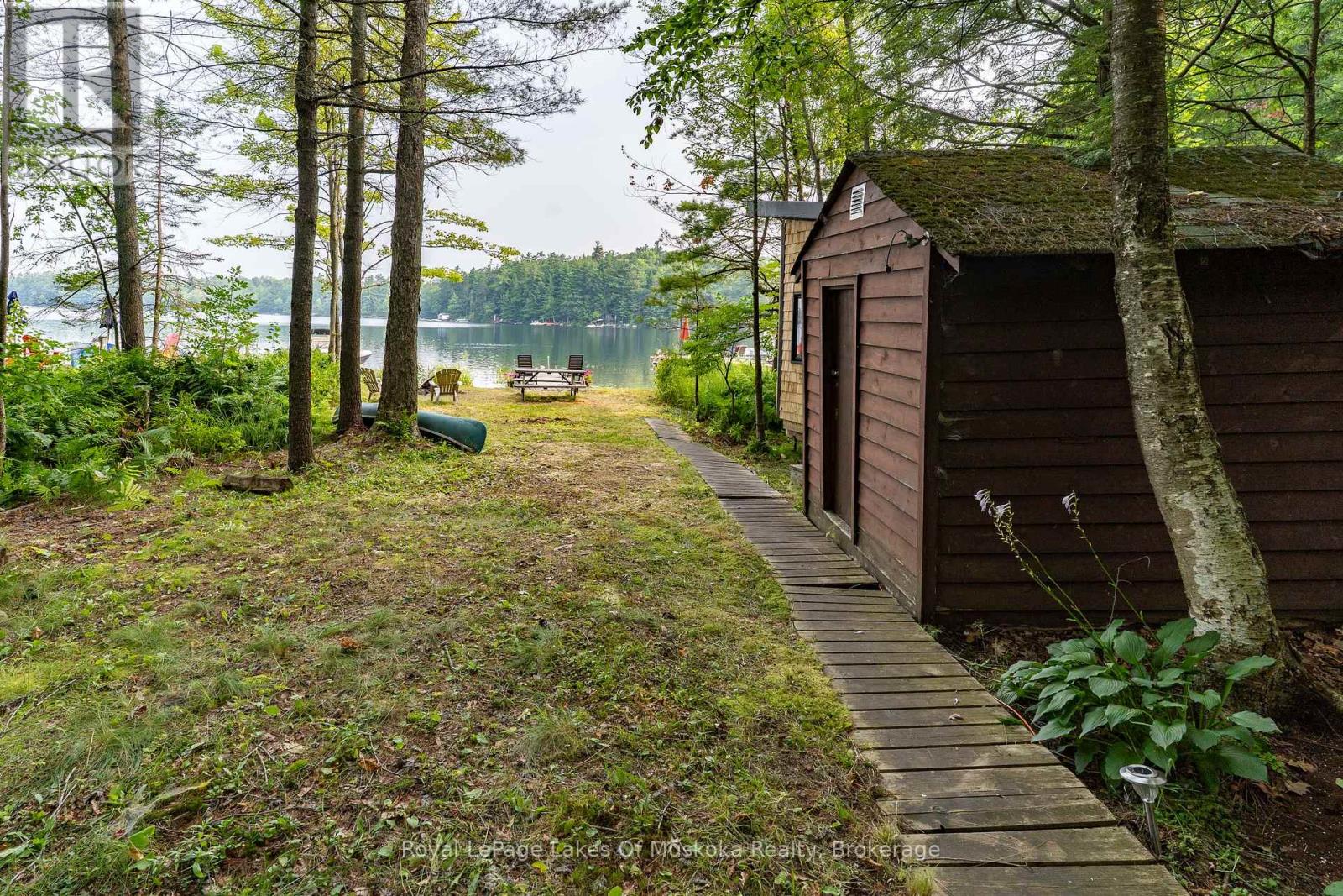 1072 Long Lake Road, Muskoka Lakes, Ontario  P0C 1A0 - Photo 21 - X12914080