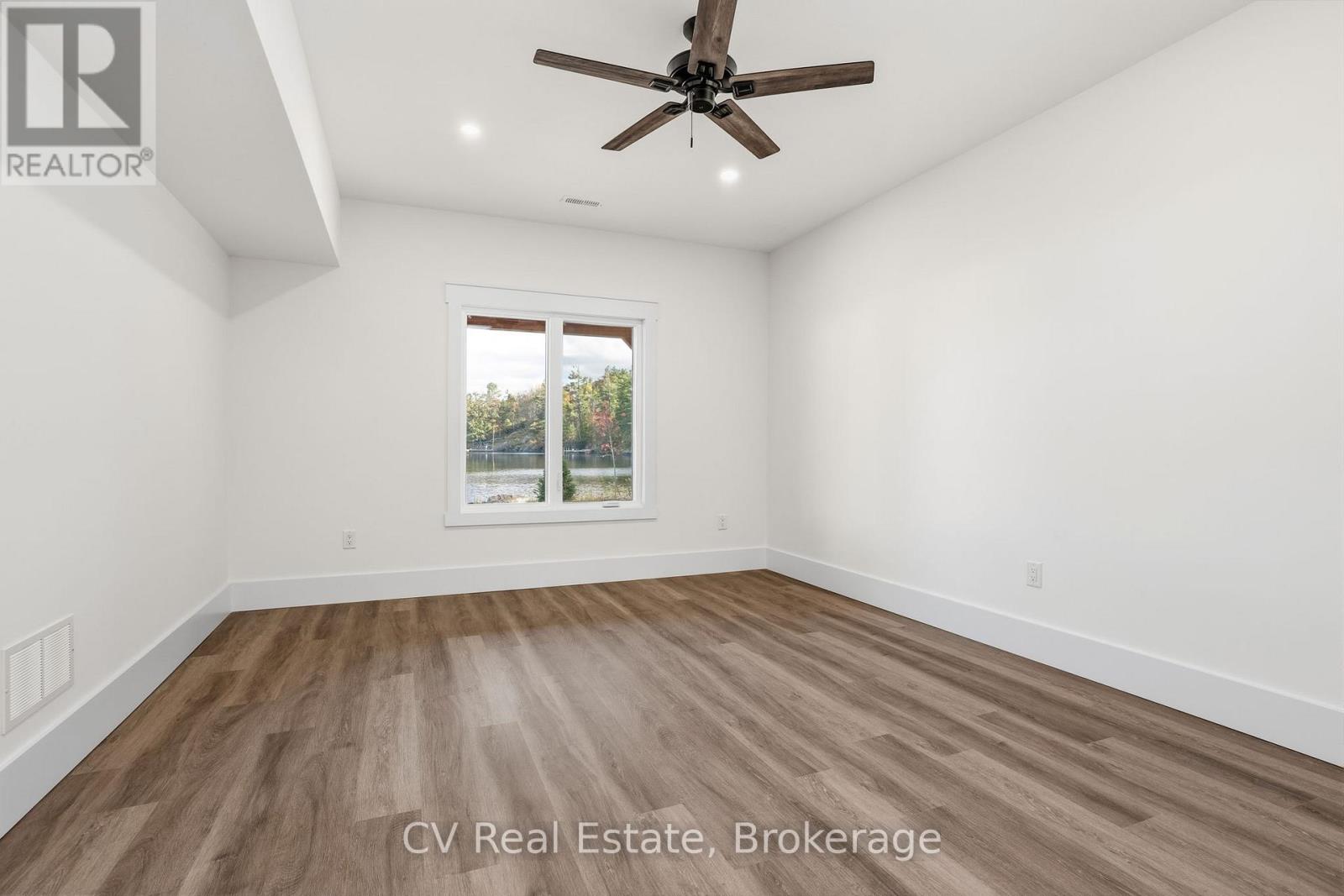 1111 Lakeshore Drive, Gravenhurst, Ontario  P1P 1R2 - Photo 20 - X12914146