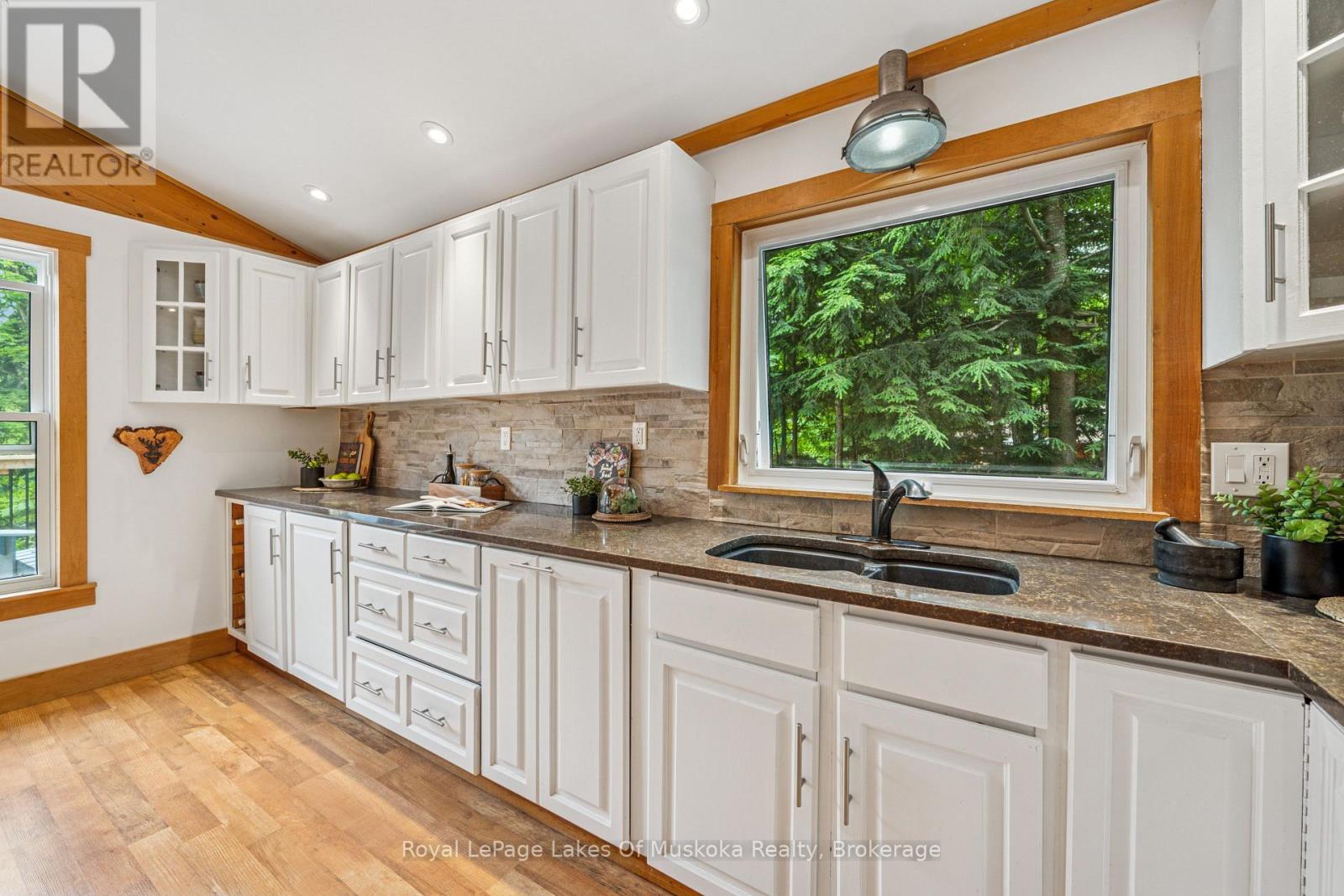 1315 Wolf Circle, Algonquin Highlands, Ontario  P0A 1E0 - Photo 19 - X12914150