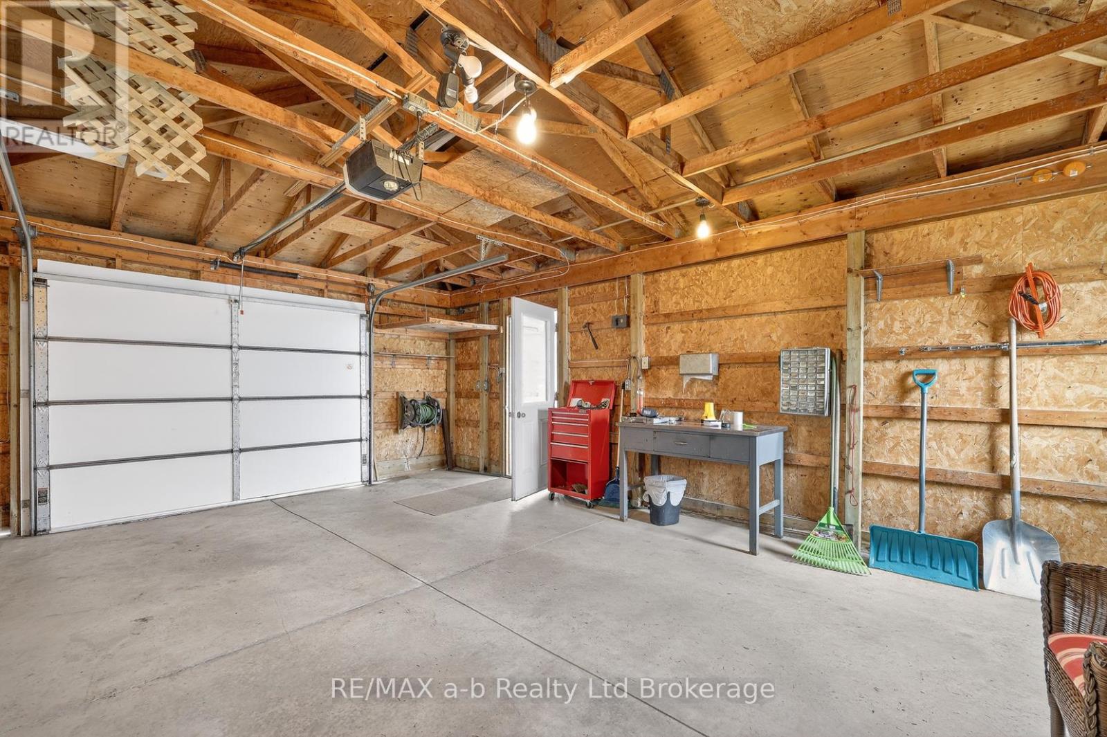 23 Glenn Avenue, Ingersoll, Ontario  N5C 2C9 - Photo 35 - X12916032