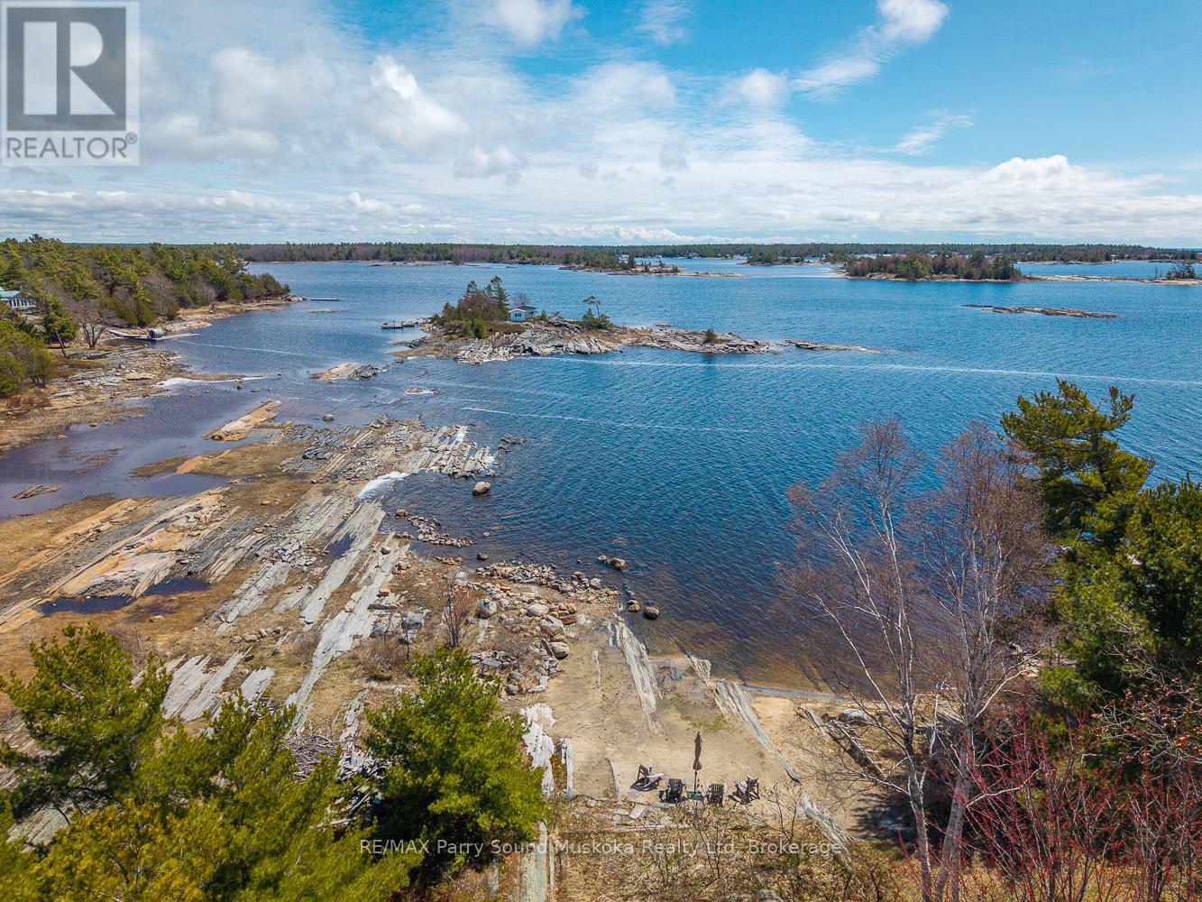 13 Janet Lane, Carling, Ontario  P0G 1G0 - Photo 7 - X12916404