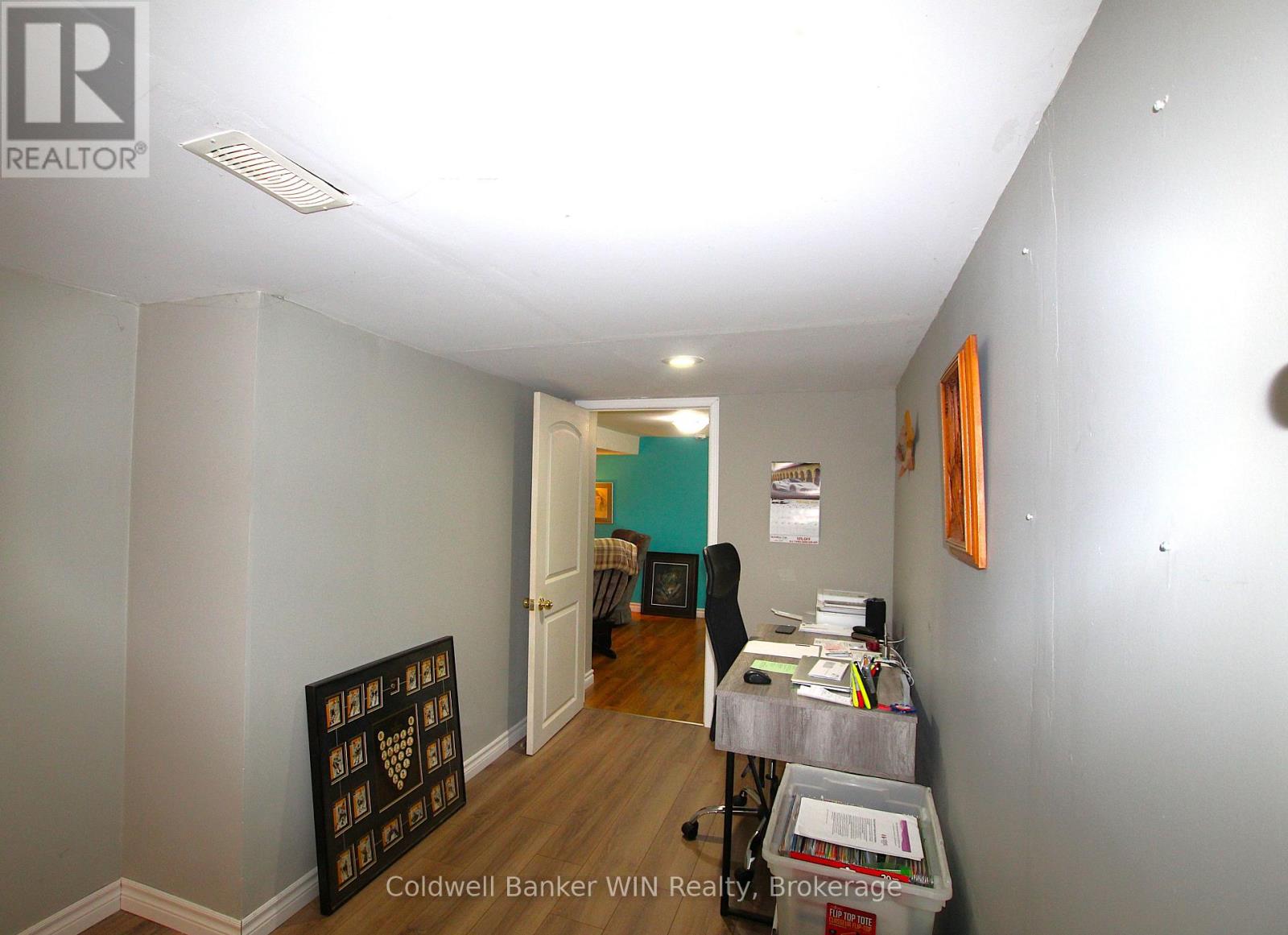 383 Wellington Street E, Wellington North, Ontario  N0G 2L2 - Photo 19 - X12916450