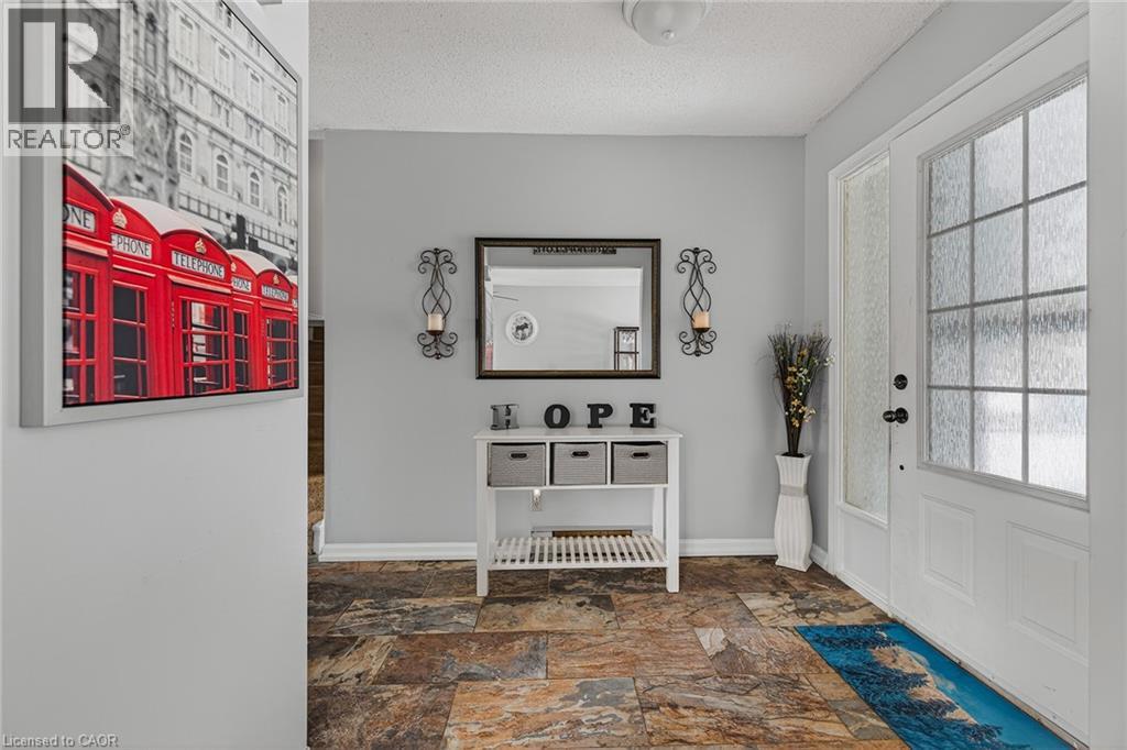 196 Lightbourne Avenue, Stratford, Ontario  N4Z 1E1 - Photo 2 - 40814164