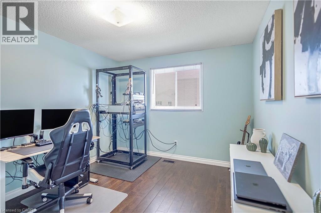 8 Brantdale Avenue, Hamilton, Ontario  L9C 1B7 - Photo 14 - 40813464
