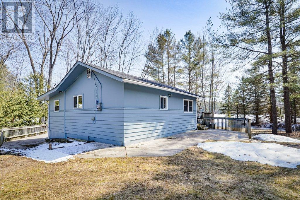 525 Hiawatha Road, Georgian Bay, Ontario  L0K 1S0 - Photo 15 - X12919424