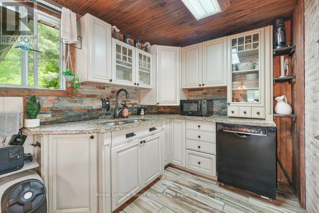 19 Allan Crescent, Seguin, Ontario  P2A 2W8 - Photo 10 - X12919470