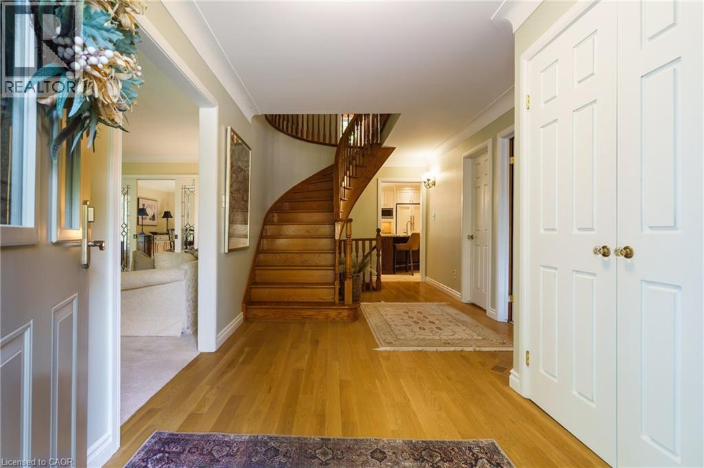 373 Brookview Court, Ancaster, Ontario  L9G 4E6 - Photo 5 - 40814897