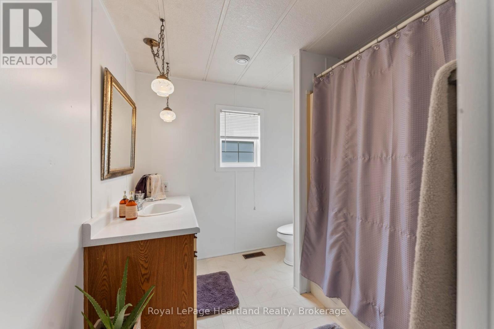 12 Iroquois Lane, Ashfield-Colborne-Wawanosh, Ontario  N7A 3Y2 - Photo 23 - X12919614