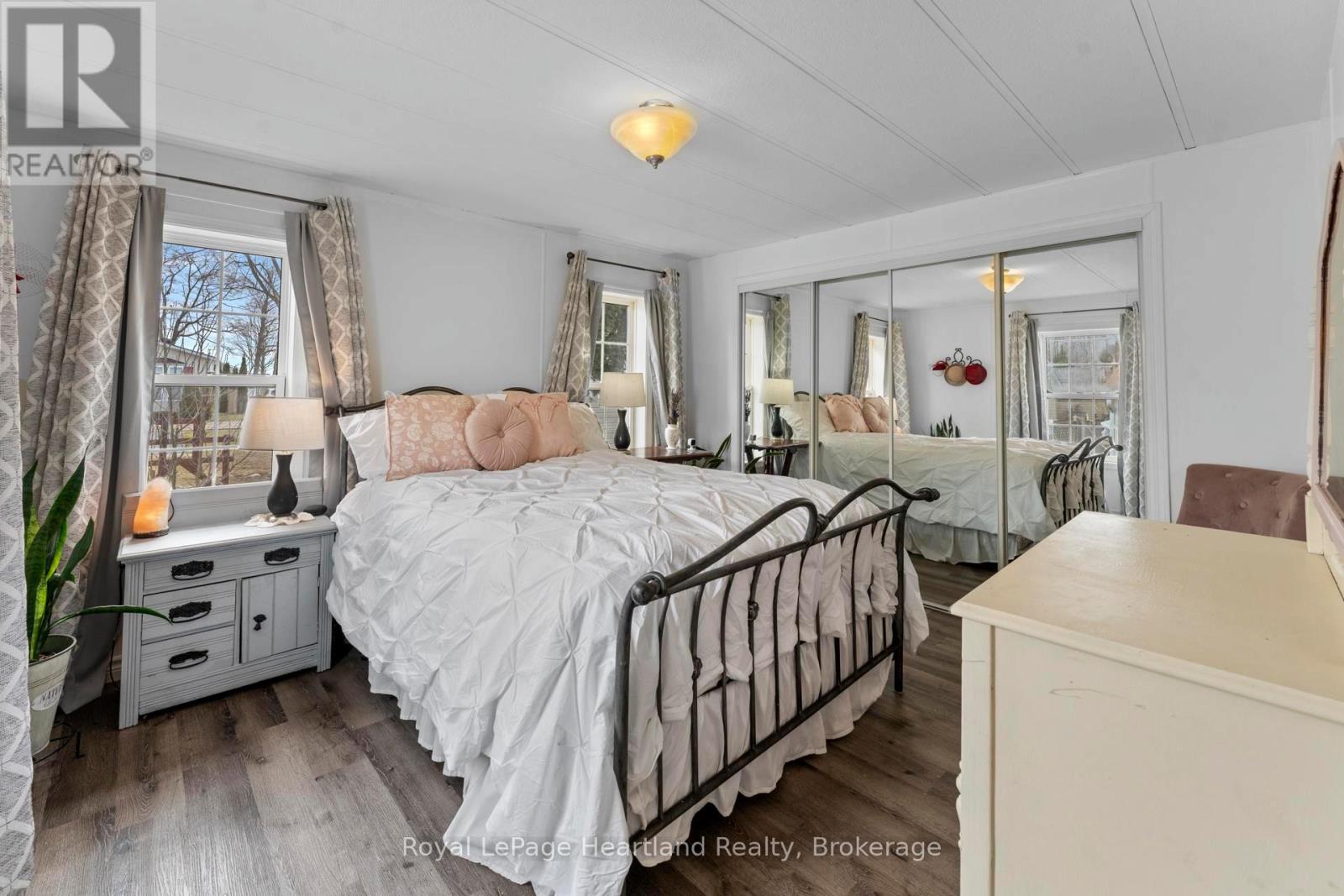 12 Iroquois Lane, Ashfield-Colborne-Wawanosh, Ontario  N7A 3Y2 - Photo 25 - X12919614