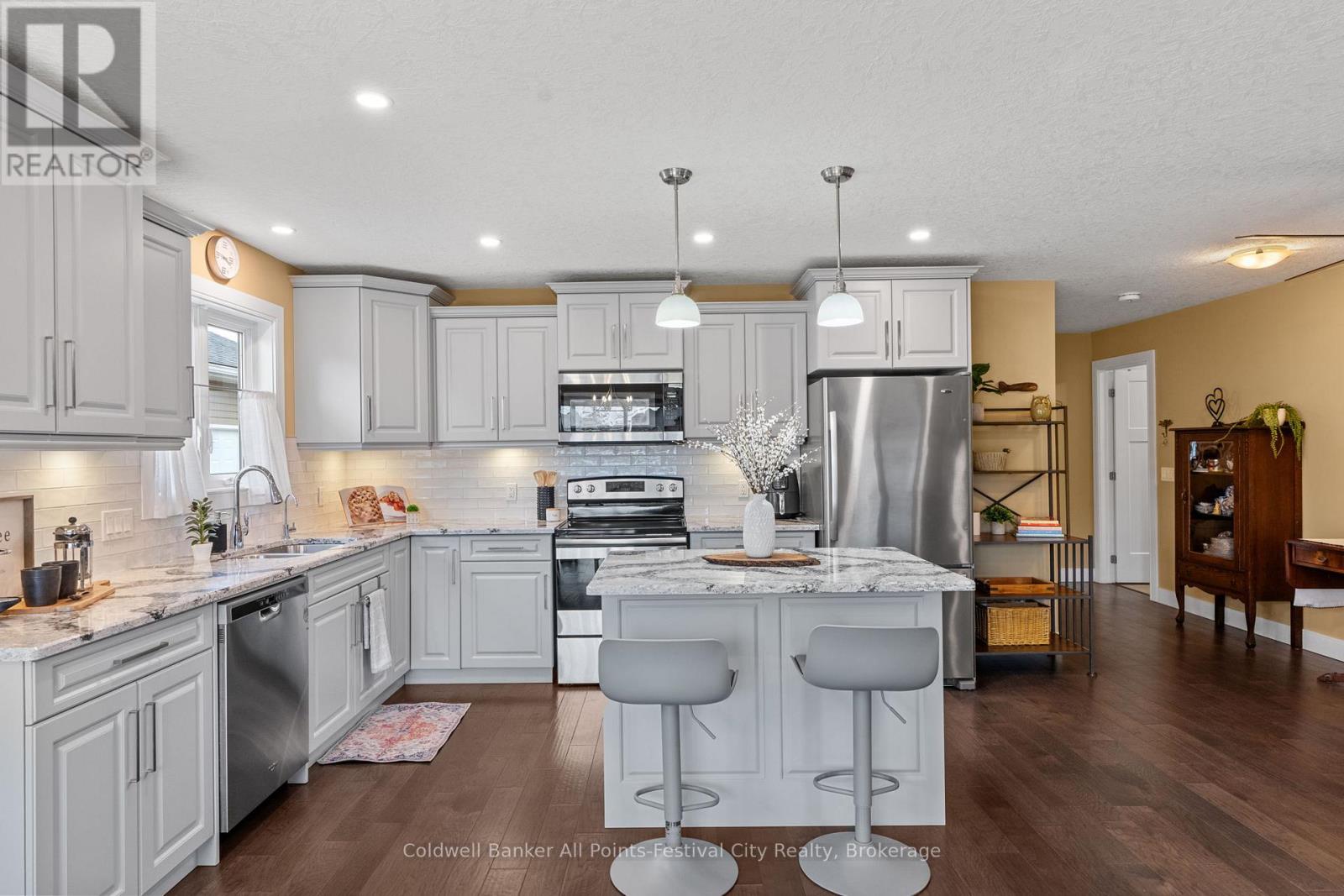 44 Huron Heights Drive, Ashfield-Colborne-Wawanosh, Ontario  N7A 0B2 - Photo 17 - X12922876