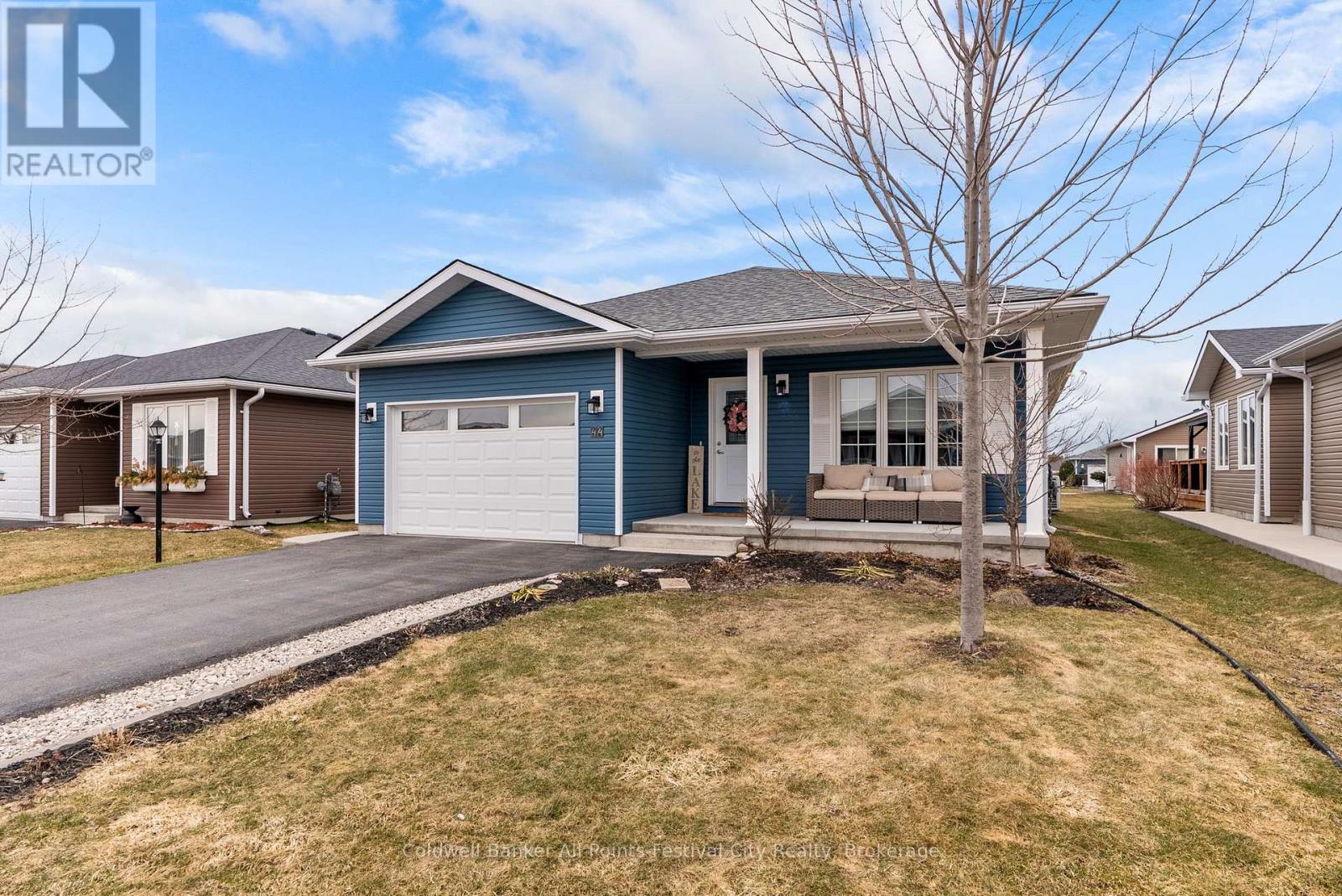 44 Huron Heights Drive, Ashfield-Colborne-Wawanosh, Ontario  N7A 0B2 - Photo 4 - X12922876