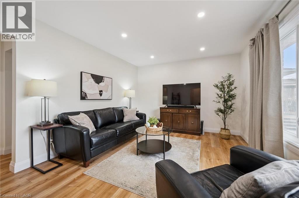699 Frederick Street, Kitchener, Ontario  N2B 2B3 - Photo 9 - 40815071