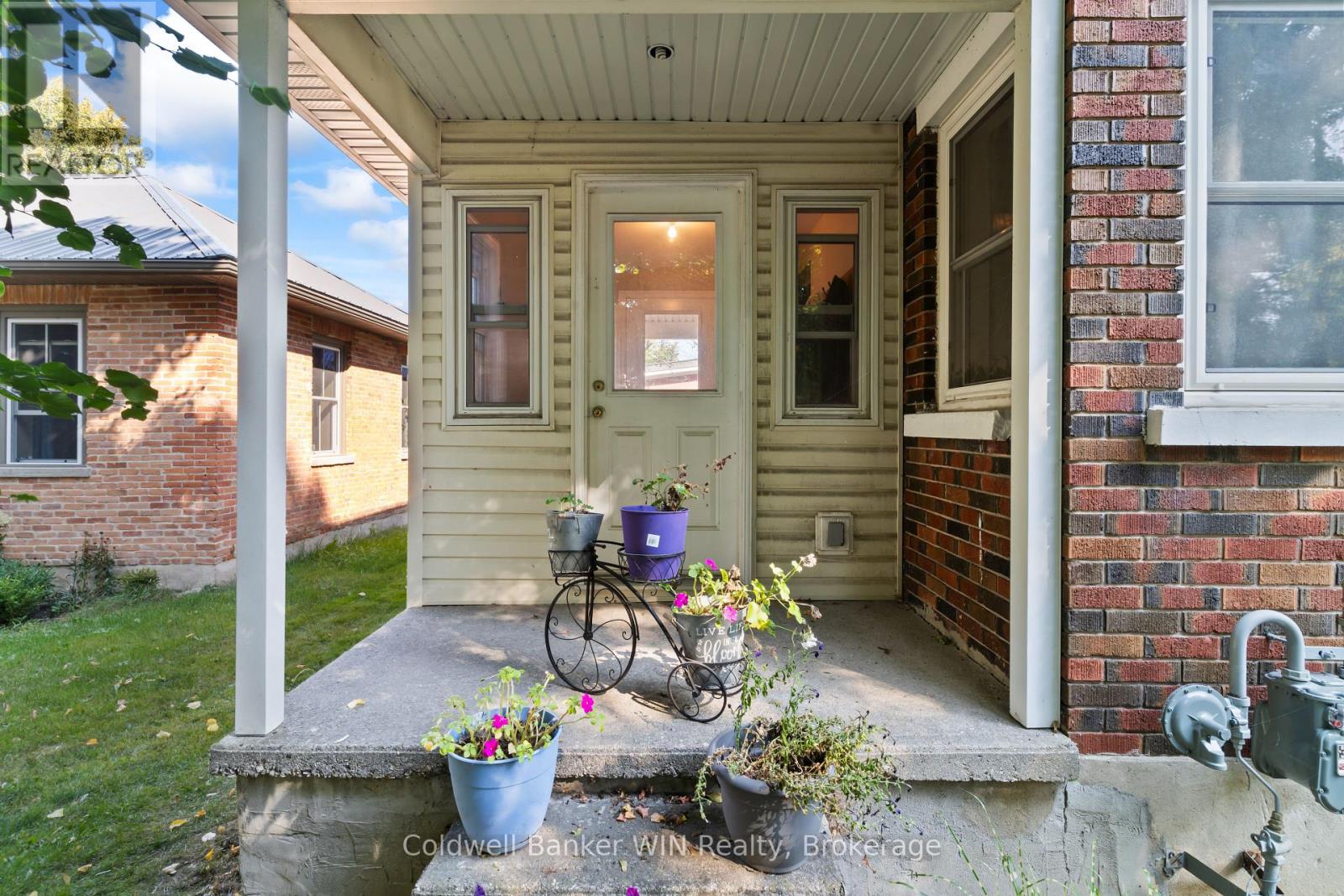 121 Queen Street W, Wellington North, Ontario  N0G 2L1 - Photo 25 - X12923454