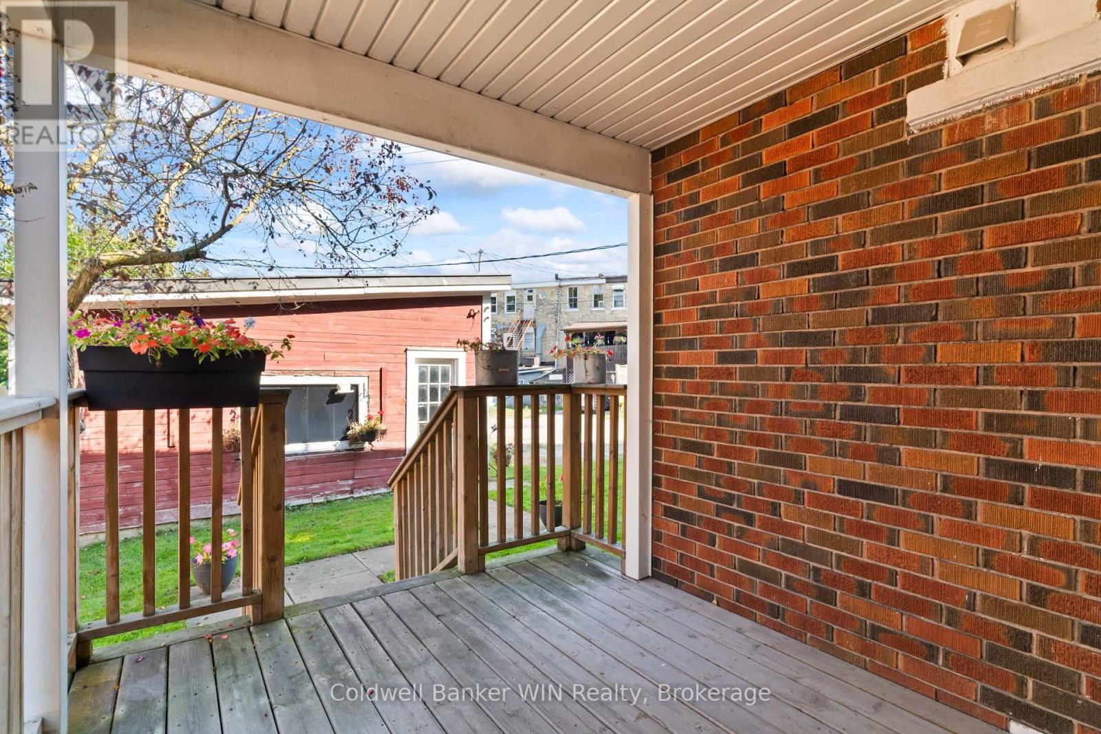 121 Queen Street W, Wellington North, Ontario  N0G 2L1 - Photo 3 - X12923454