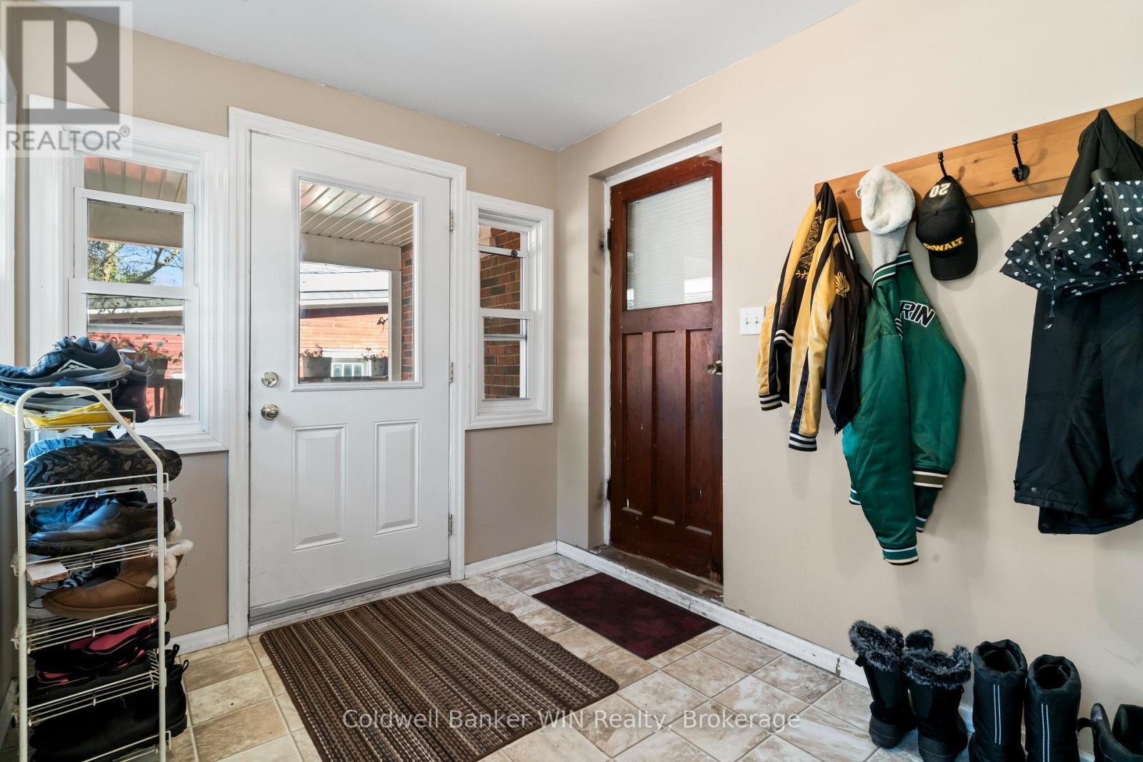 121 Queen Street W, Wellington North, Ontario  N0G 2L1 - Photo 4 - X12923454