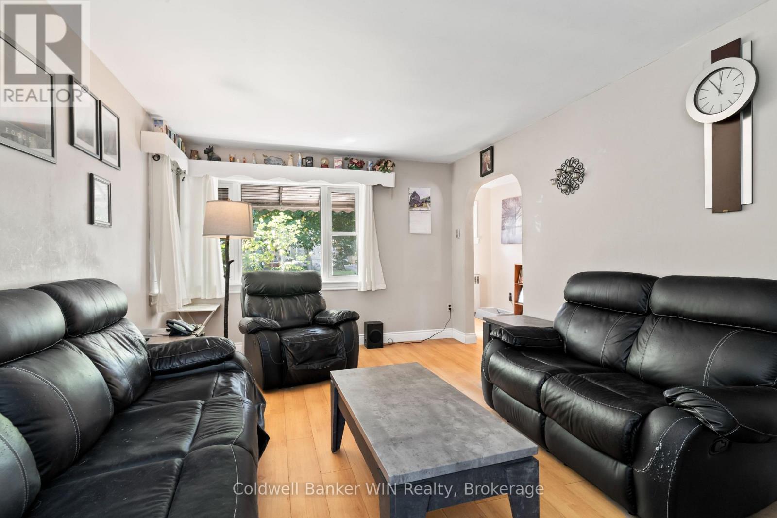 121 Queen Street W, Wellington North, Ontario  N0G 2L1 - Photo 9 - X12923454