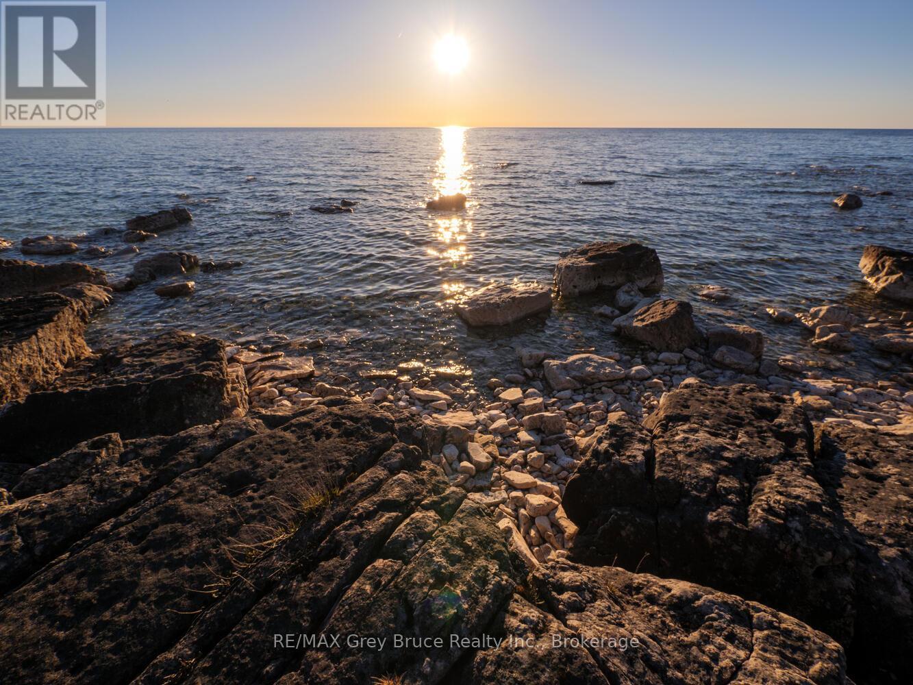90 Greenough Point Road, Northern Bruce Peninsula, Ontario  N0H 1W0 - Photo 2 - X12924572
