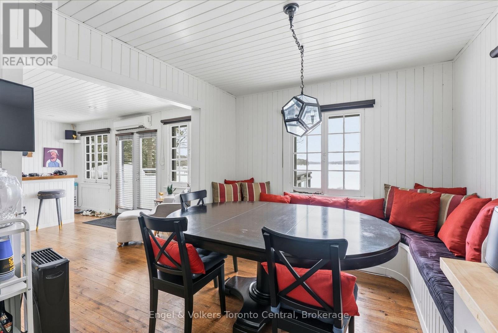 1246 Purdy Road, Muskoka Lakes, Ontario  P0B 1M0 - Photo 18 - X12925292