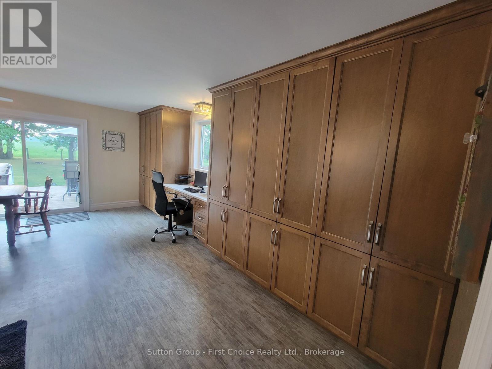 30 King Street N, South Huron, Ontario  N0M 1M0 - Photo 10 - X12926280