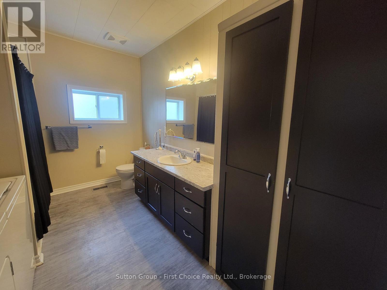 30 King Street N, South Huron, Ontario  N0M 1M0 - Photo 18 - X12926280
