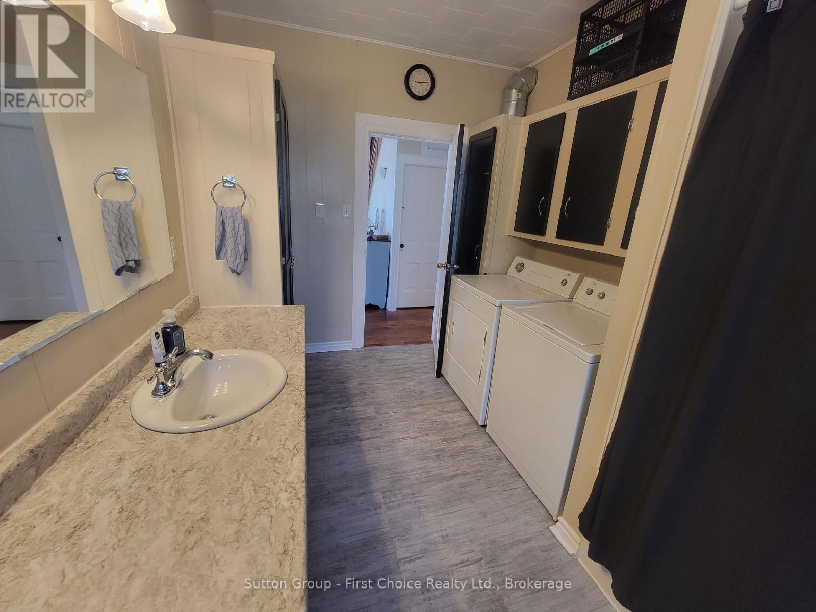 30 King Street N, South Huron, Ontario  N0M 1M0 - Photo 19 - X12926280