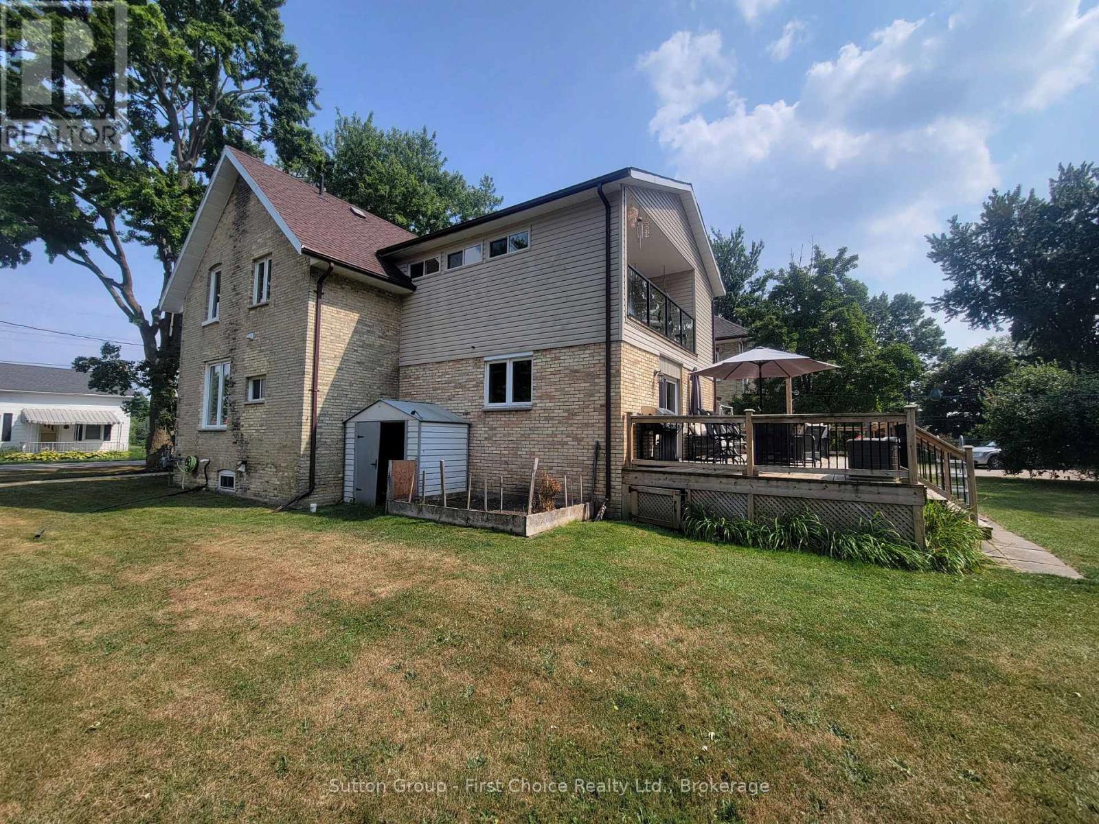 30 King Street N, South Huron, Ontario  N0M 1M0 - Photo 2 - X12926280