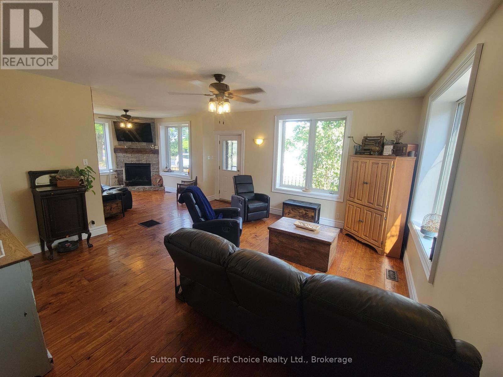 30 King Street N, South Huron, Ontario  N0M 1M0 - Photo 20 - X12926280