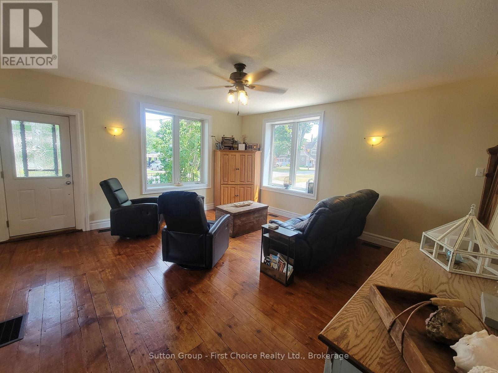 30 King Street N, South Huron, Ontario  N0M 1M0 - Photo 23 - X12926280