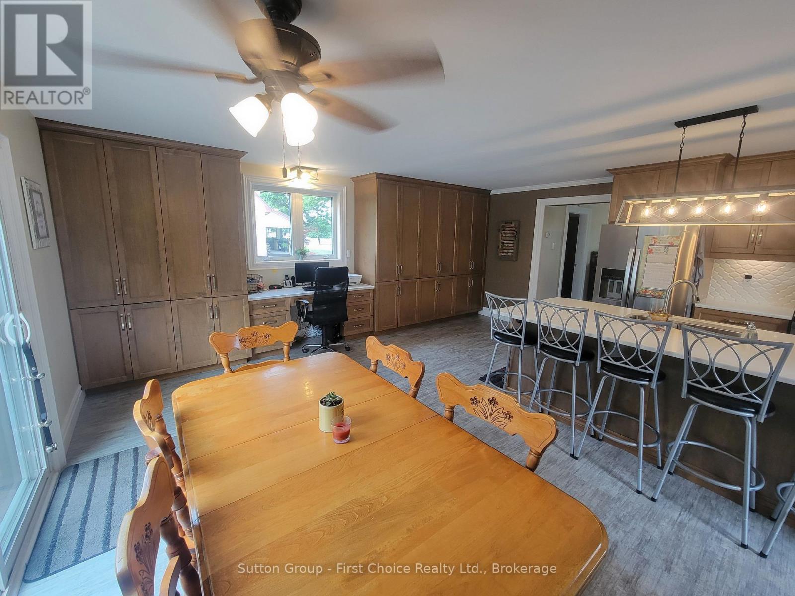 30 King Street N, South Huron, Ontario  N0M 1M0 - Photo 9 - X12926280