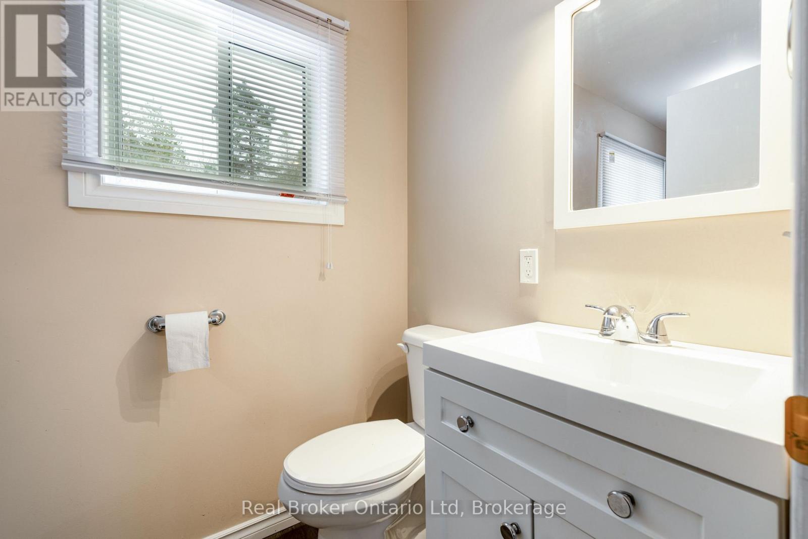 16 Twin River Drive N, South Bruce Peninsula, Ontario  N0H 2T0 - Photo 15 - X12927748