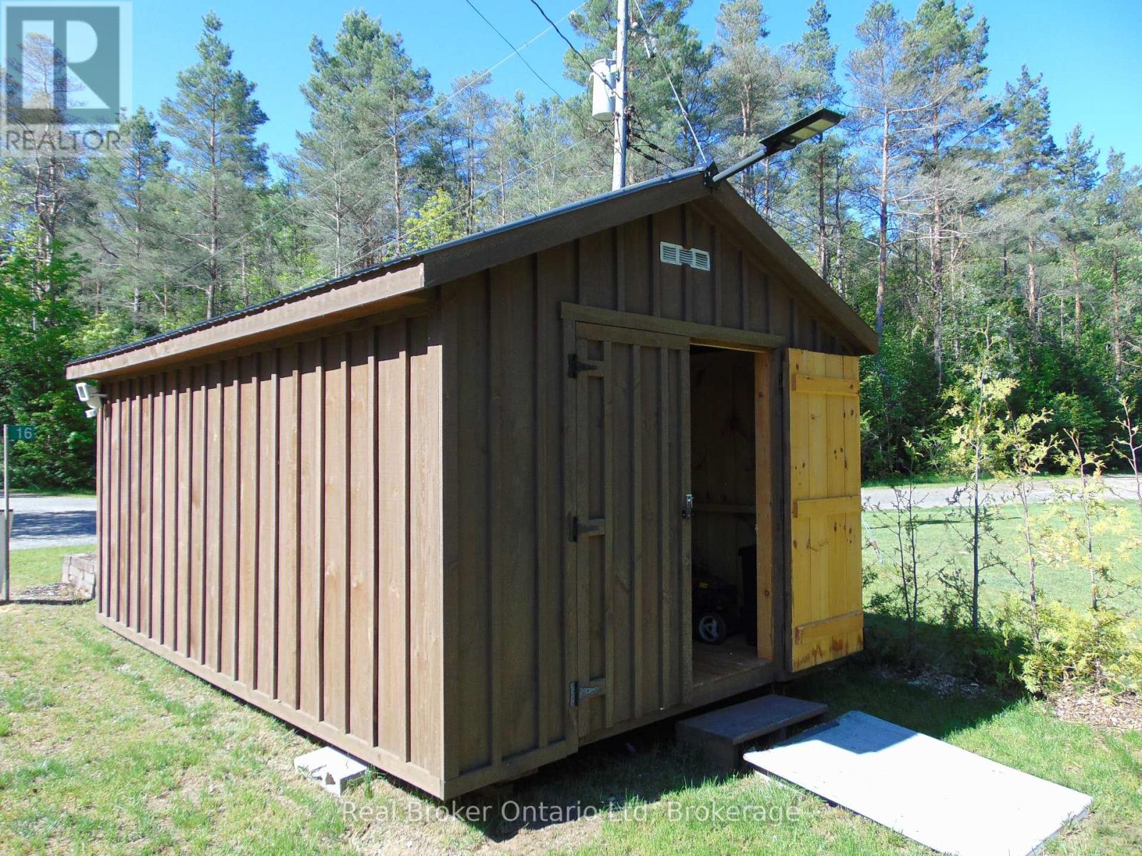 16 Twin River Drive N, South Bruce Peninsula, Ontario  N0H 2T0 - Photo 22 - X12927748