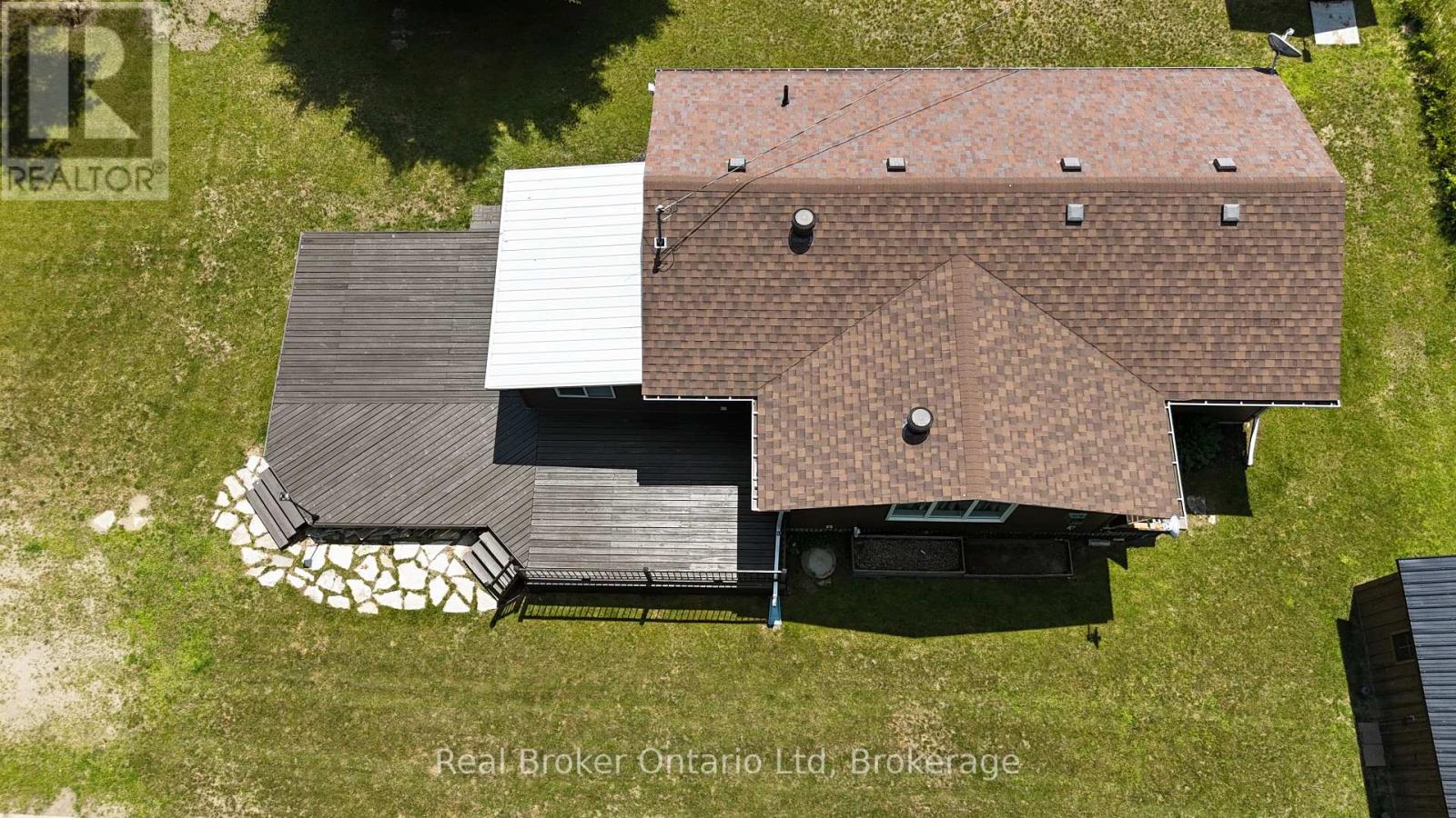 16 Twin River Drive N, South Bruce Peninsula, Ontario  N0H 2T0 - Photo 35 - X12927748