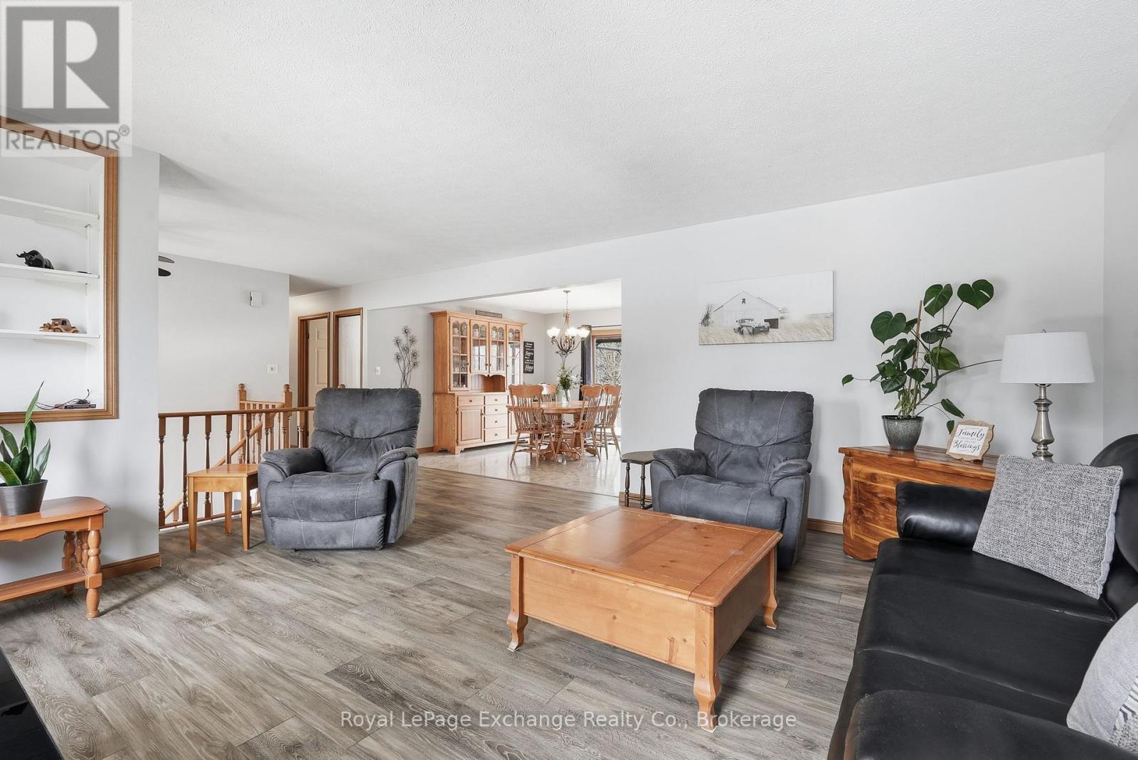 393460 2 Concession, West Grey, Ontario  N0G 1R0 - Photo 13 - X12927802
