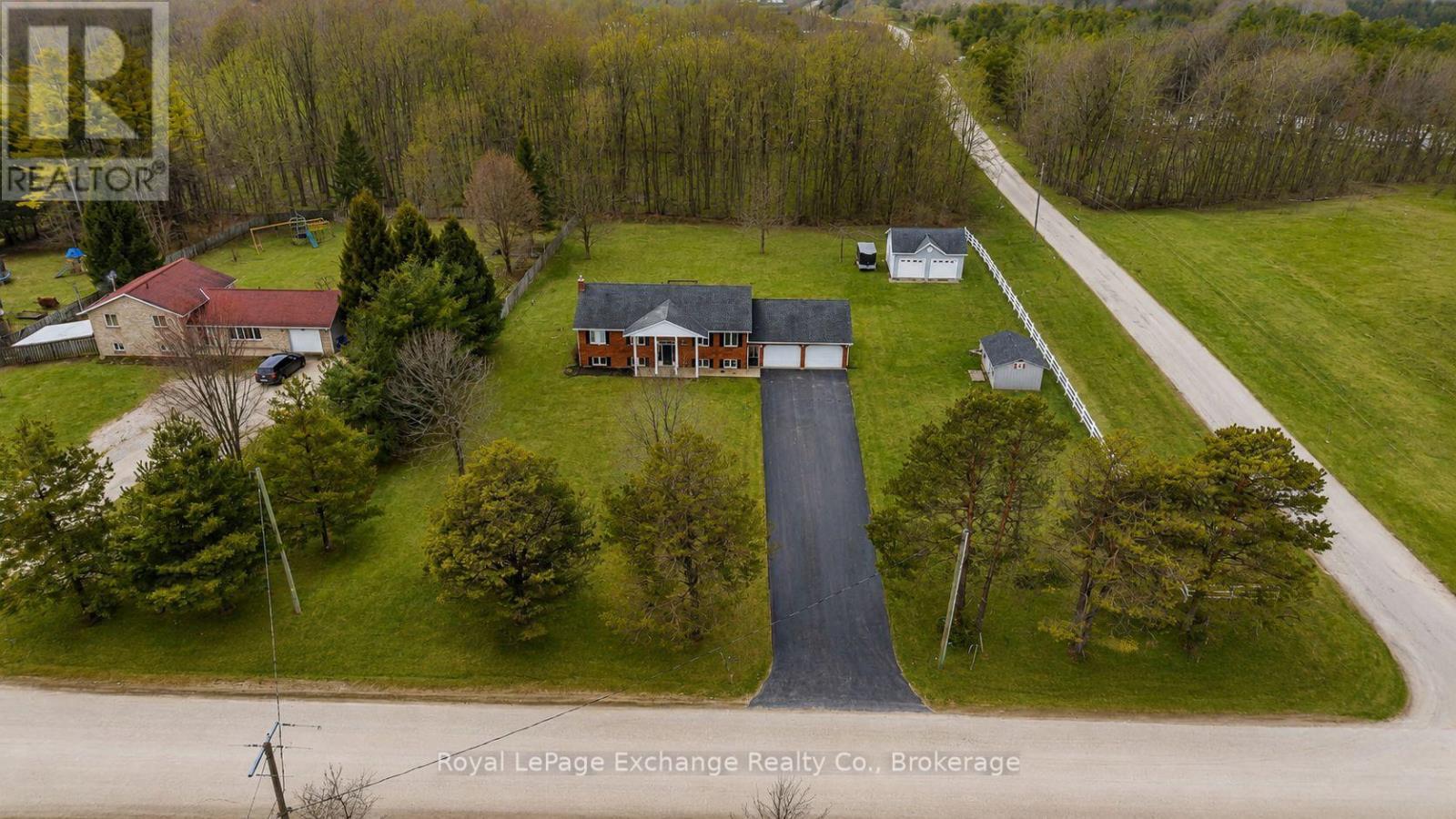 393460 2 Concession, West Grey, Ontario  N0G 1R0 - Photo 2 - X12927802