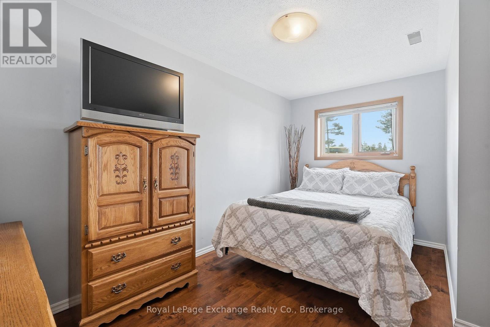 393460 2 Concession, West Grey, Ontario  N0G 1R0 - Photo 33 - X12927802