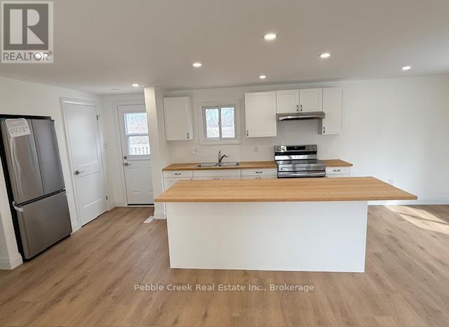 26 Watergate Drive, Ashfield-Colborne-Wawanosh, Ontario  N7A 3Y3 - Photo 6 - X12927816
