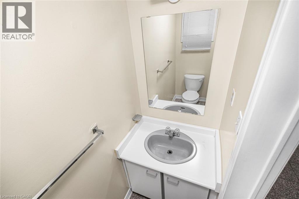 391 Stone Church Road E Unit# 52, Hamilton, Ontario  L9B 2H2 - Photo 19 - 40815601
